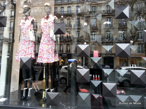 Incontournable Shopping Paris : le concept-store Karl Lagerfeld à Saint-Germain des Prés Concept Store Karl Lagerfeld Saint Germain des Prés Paris